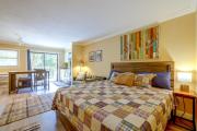 Lake Lure Mtn Getaway w Private Balcony