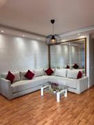 Modern Beach Apartment 5 minute walk to the sea