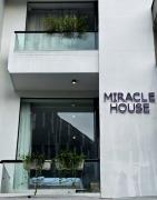 Miracle House - River Nearby