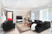 Top-floor 97m2 2BR - Balcony - 2 parking spaces