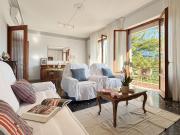 Renovated Apartment, AC in Every Room, 2 Private Parking Spaces