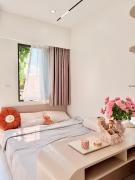 Th Home