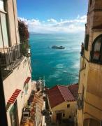 Top Vietri