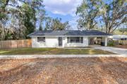 Comfortable Pool Home With Private Outdoor Space