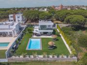 Villa Joviano Sancti Petri Hills Golf