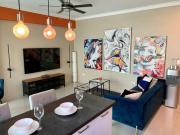Downtown Artsy Apartment CECILIP