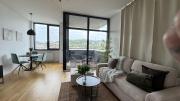 Balcony with views Modern apartment free parking