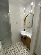 Fantastic Waw - KP69 Room - C