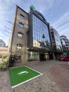 City Avenue Hotel