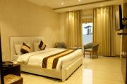 Top Kāla Āmb