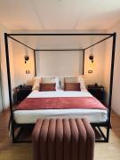 Aria Living Collection B&B