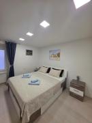 Breece Hideaway