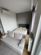 Bright Cozy Studio Apartment