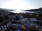 Top Poros