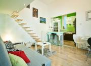 Studio Apartment Green Wall