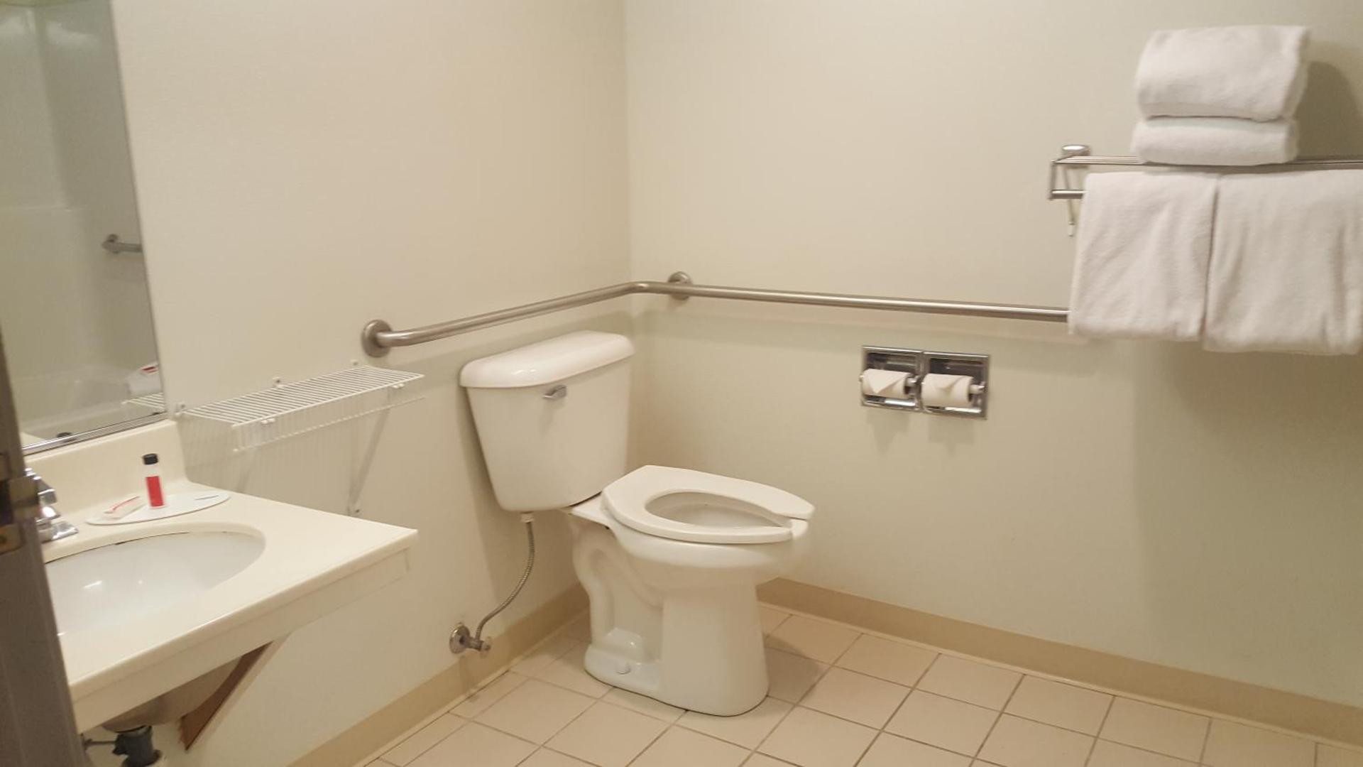 Queen Room with Two Queen Beds - Disability Access/Non-Smoking