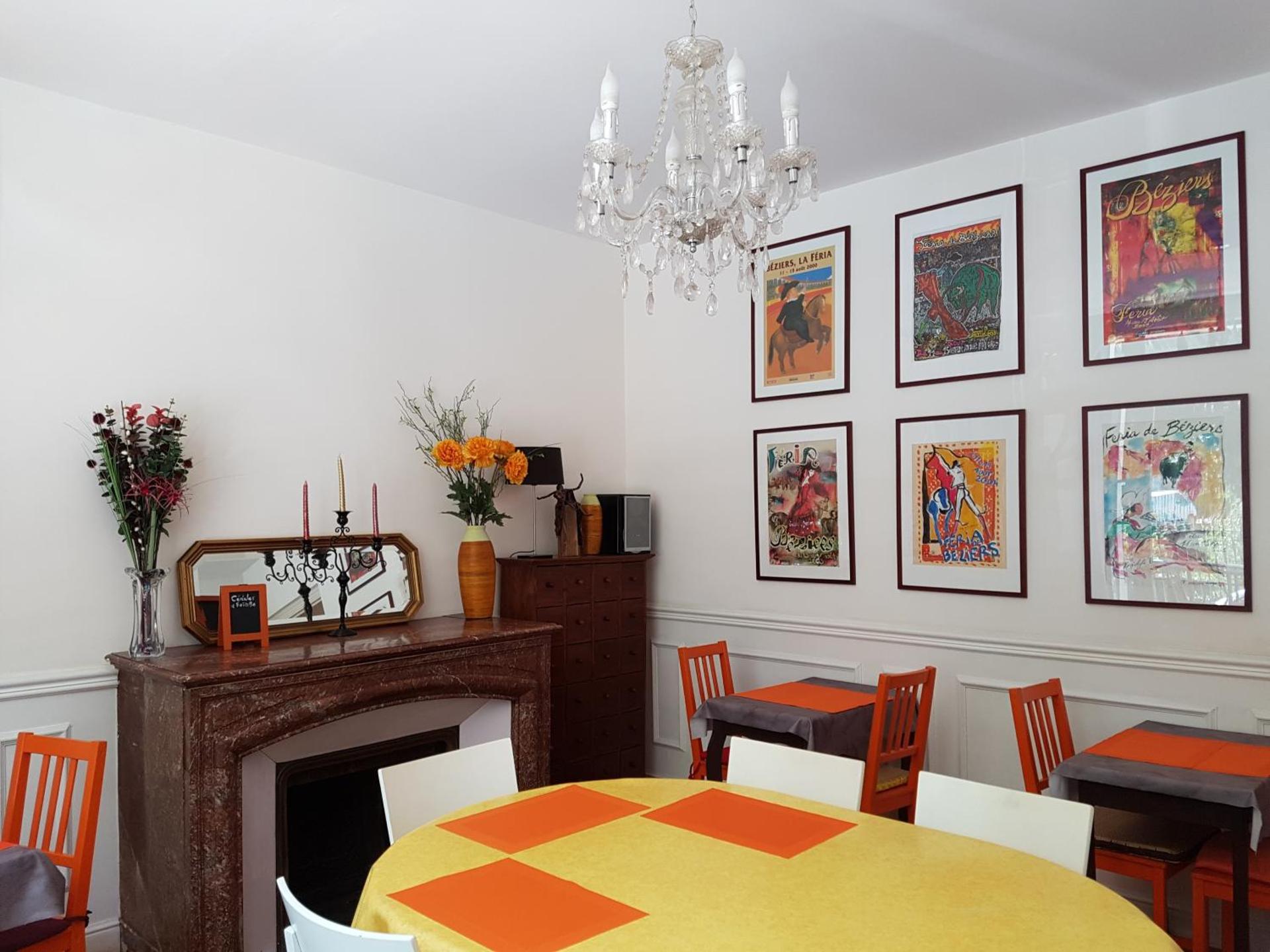 Hôtel Des Poètes avec parking sur réservation