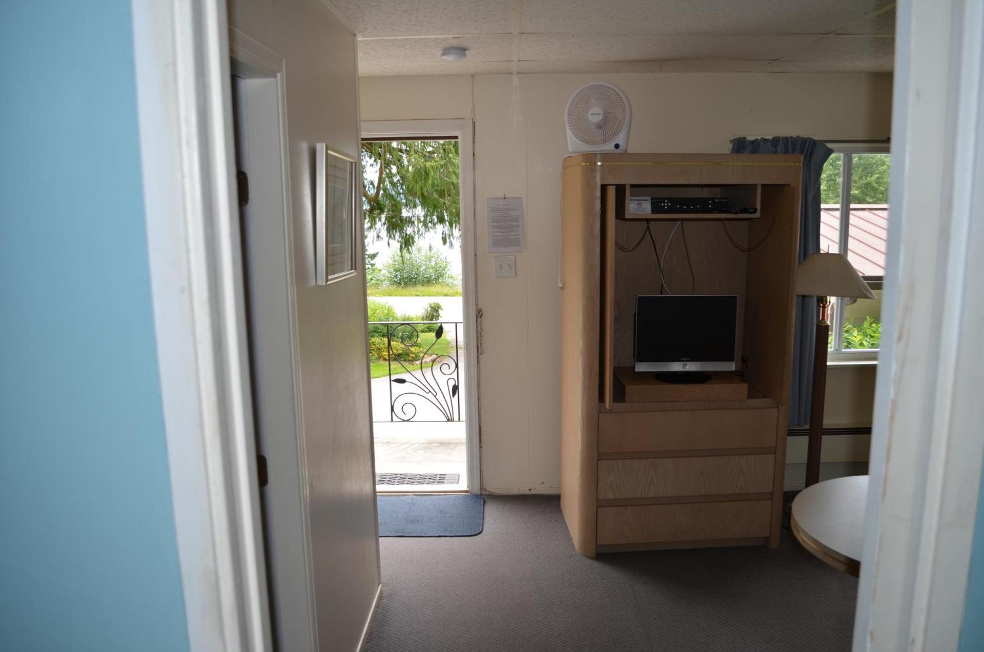 Queen Suite with Two Queen Beds