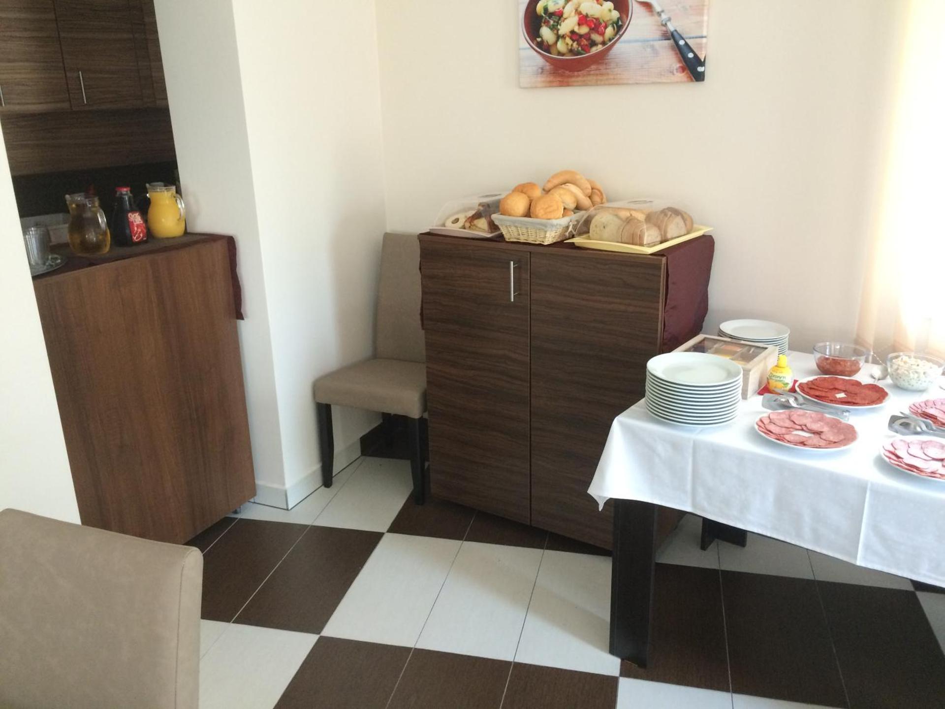 Continental breakfast