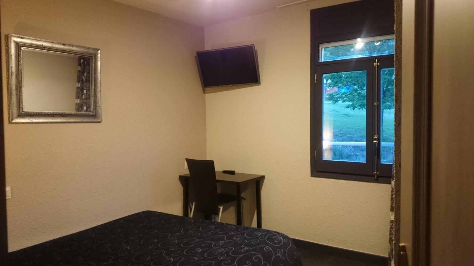 Small double room without balcony