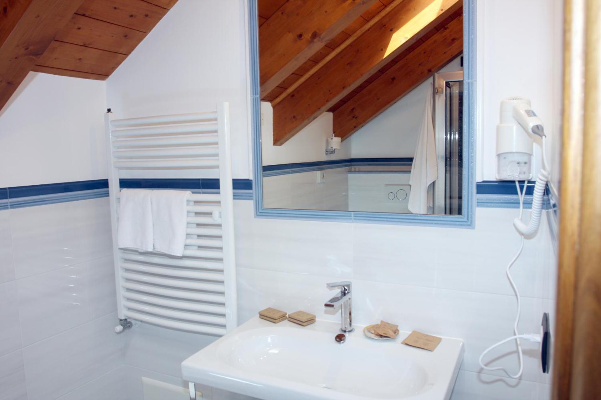 Classic Quadruple Room