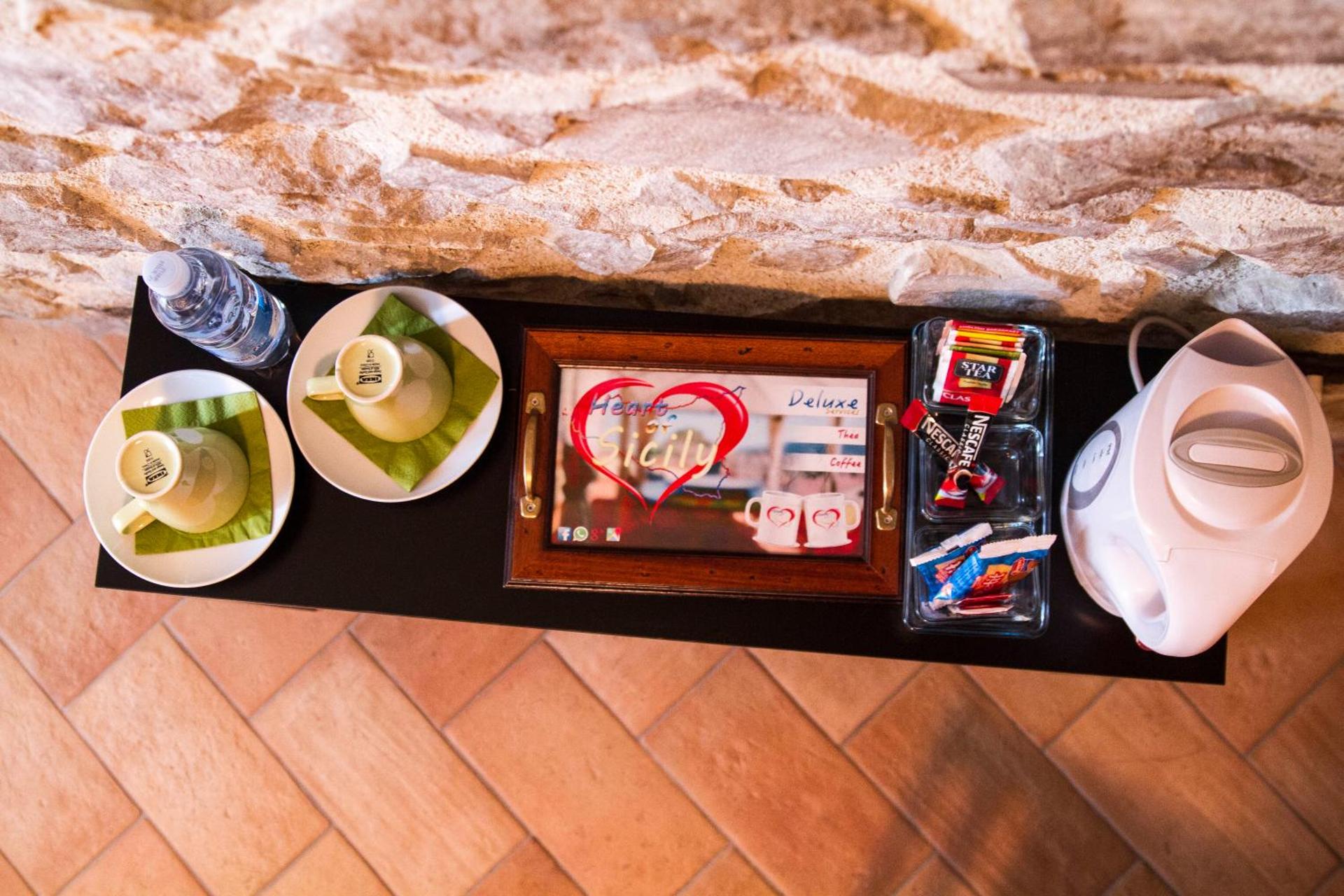 Coffee/tea facilities