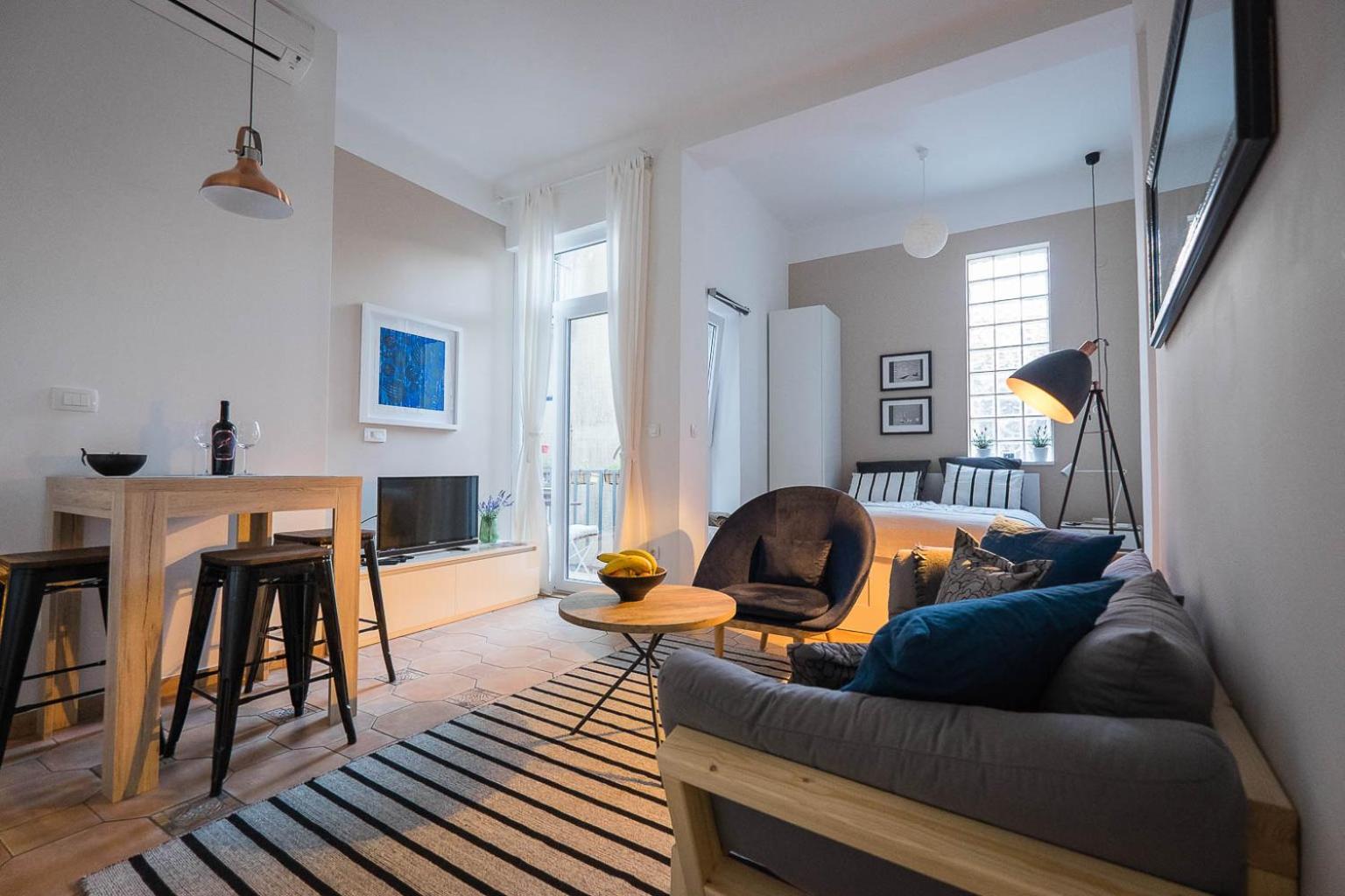 Caelestis rustic studio