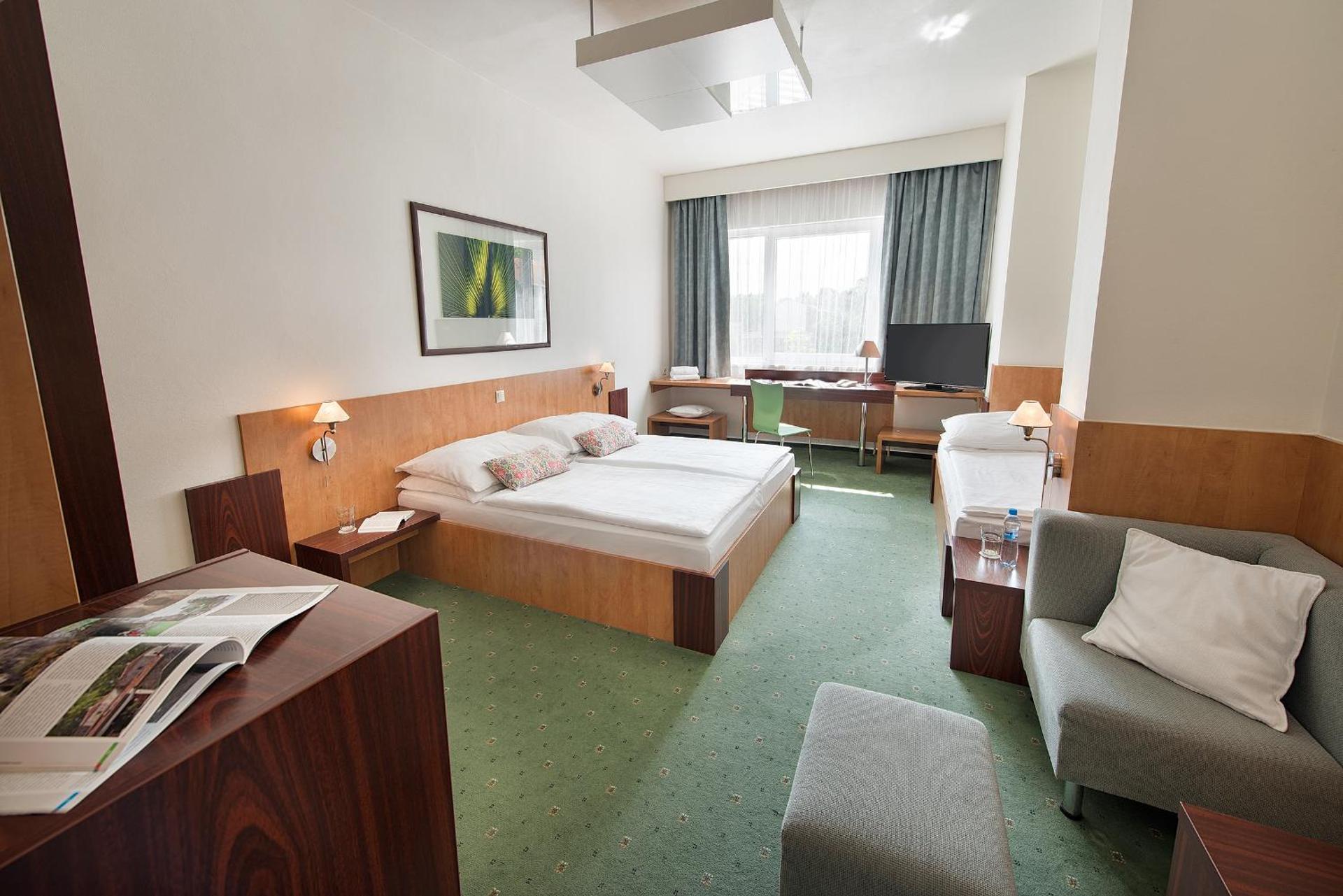 Photo of the whole room