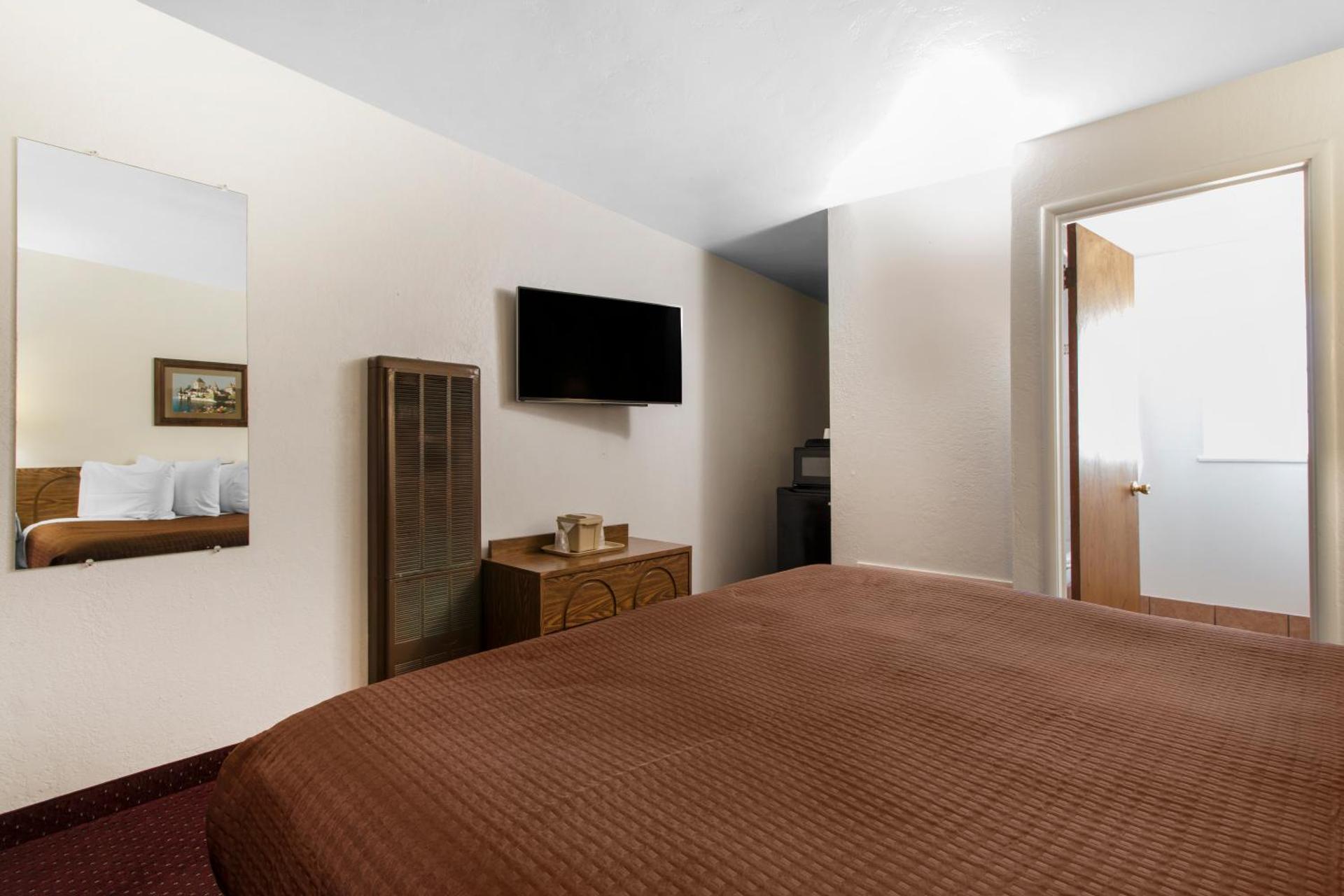 King Room with Spa Bath - Non-Smoking