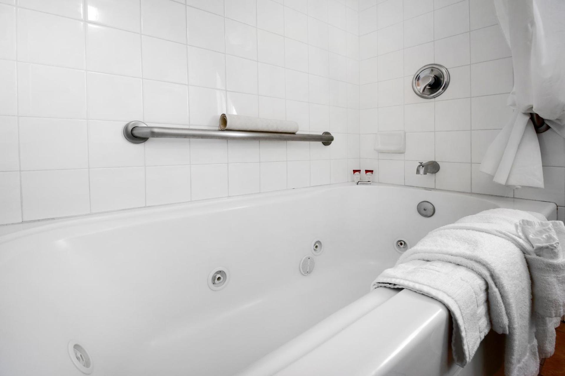 Eureka Town House Motel - Historic Old Town