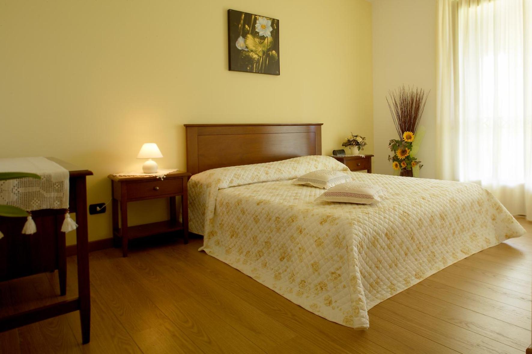 Double Room (1 Adult)