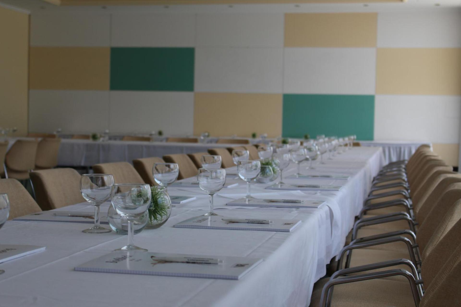 Meeting/conference room