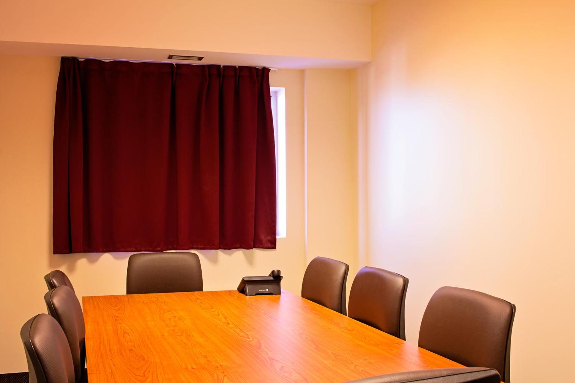 Meeting/conference room