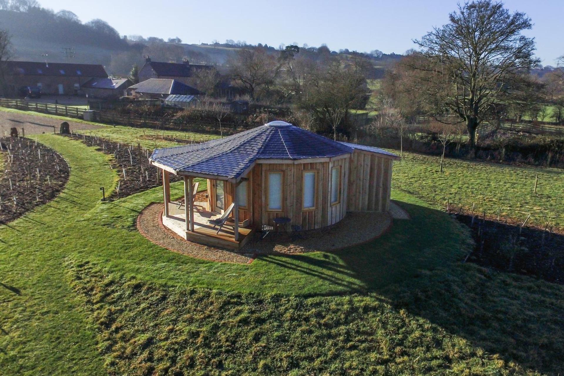 Nether Farm Roundhouses - Henmore Water & Sturston Winds with hot tubs - Bradley Wood no hot tub