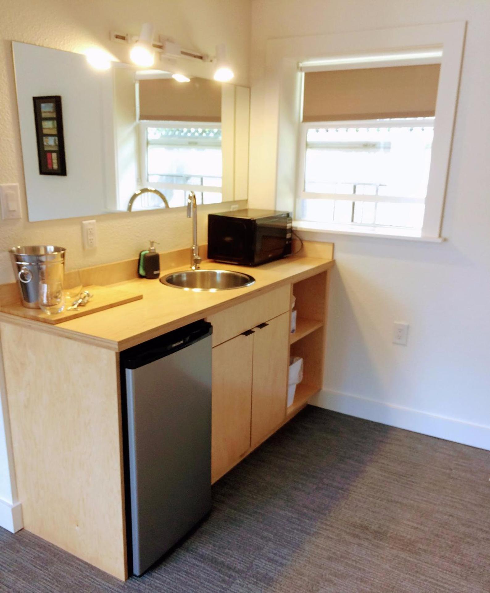 Kitchen or kitchenette