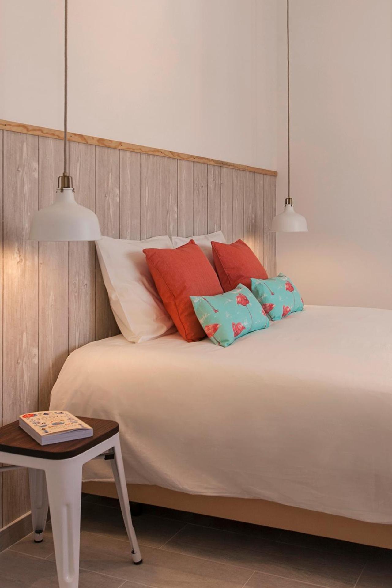 Mare Cheia ( High Tide) Beach and Surf Apartments -1st