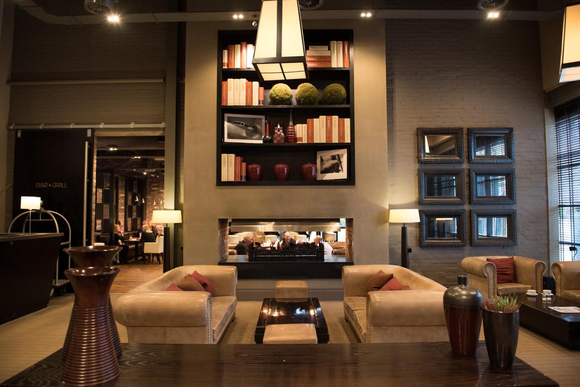 Communal lounge/ TV room