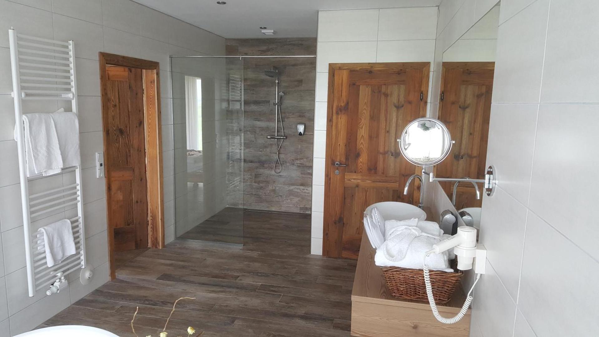 Junior Suite with Mountain View