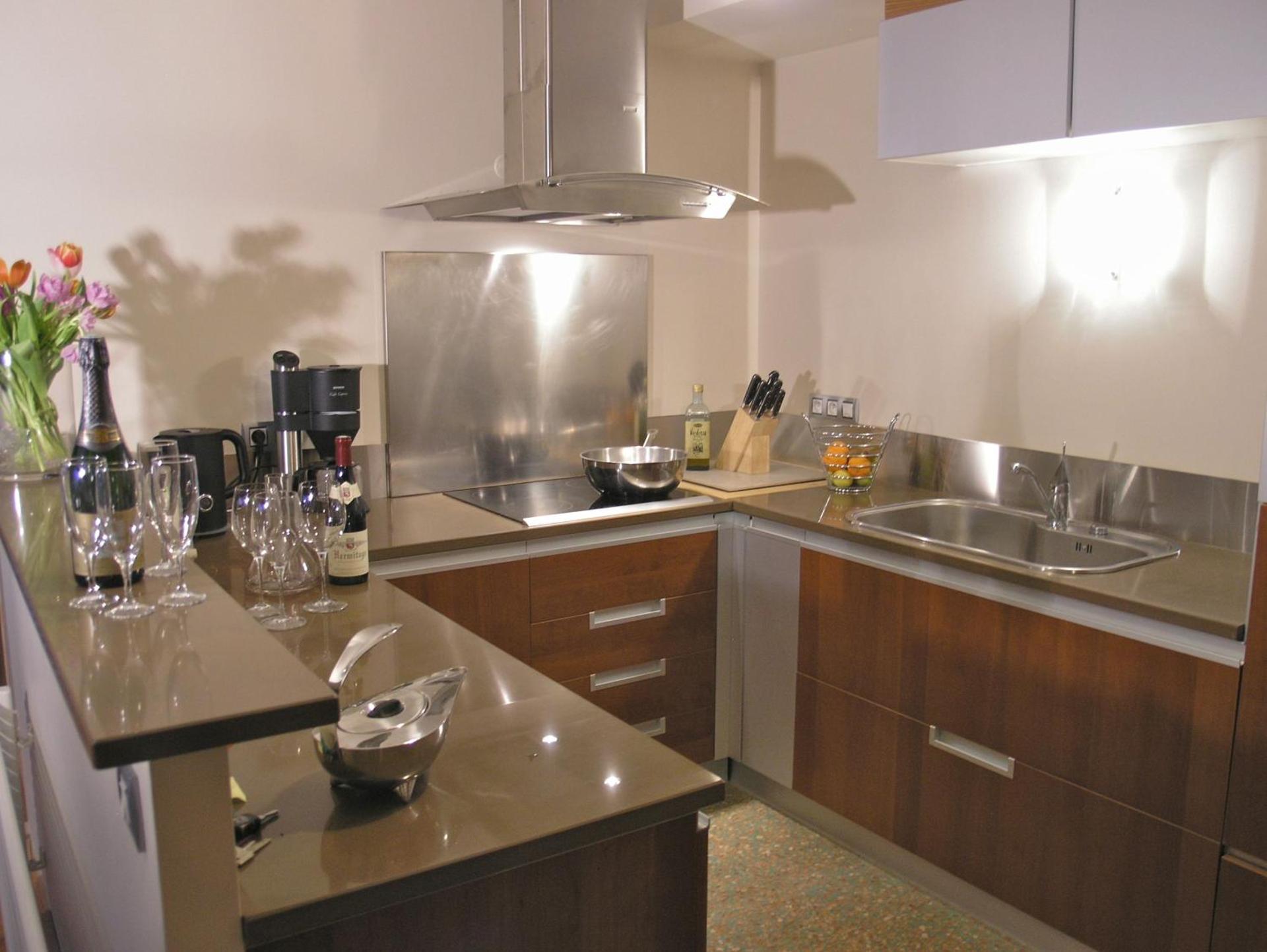 Kitchen or kitchenette