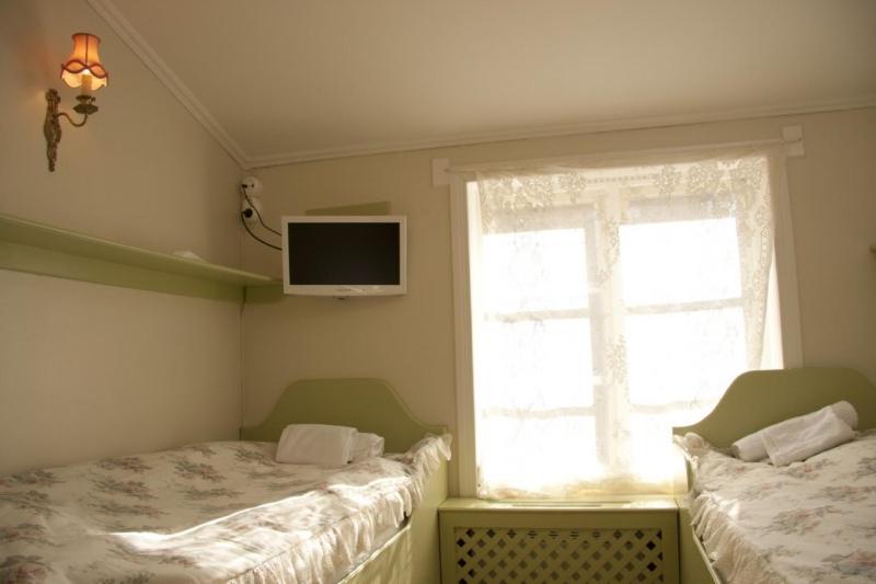 Small Budget Twin Room 