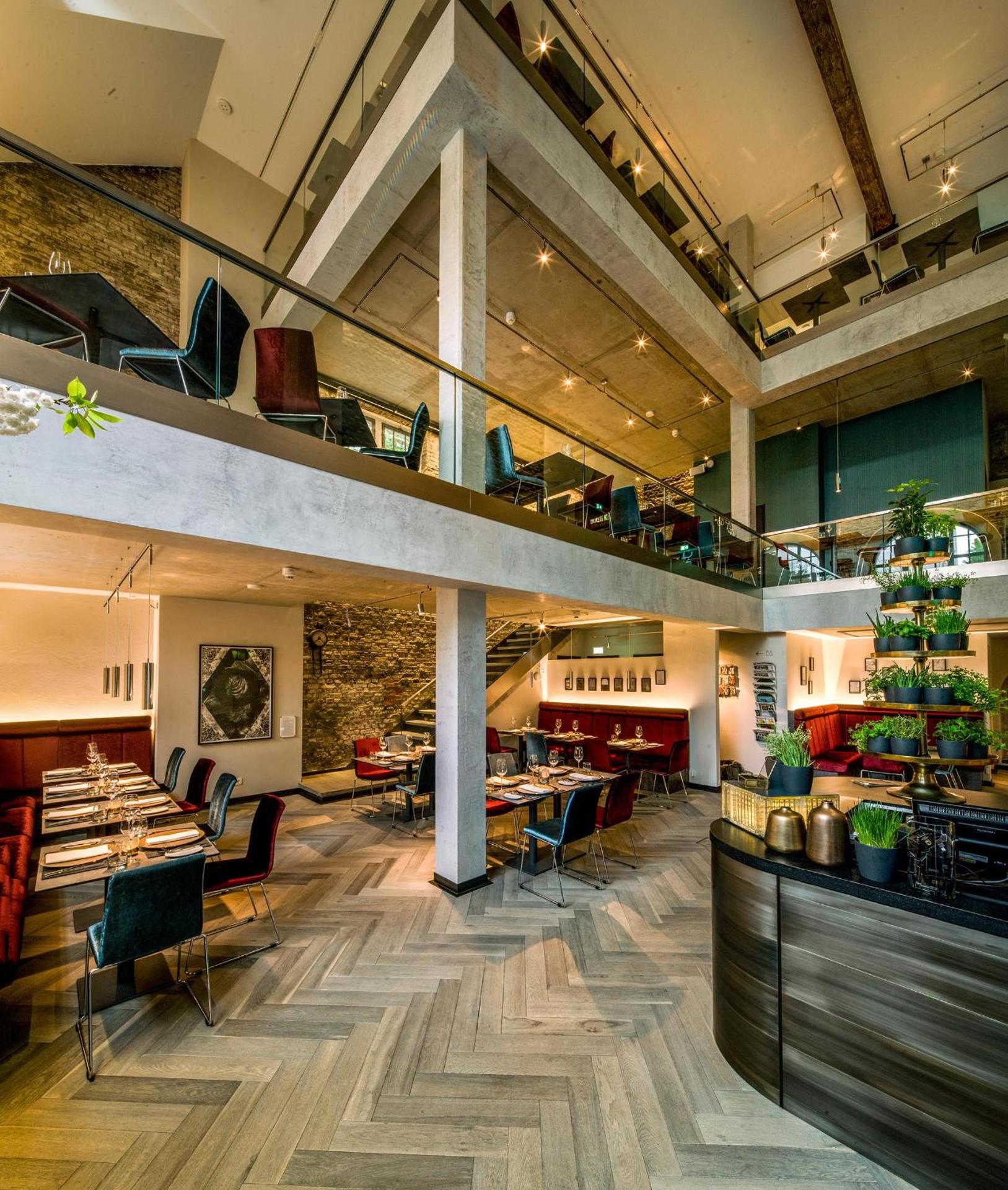 Restaurant/places to eat