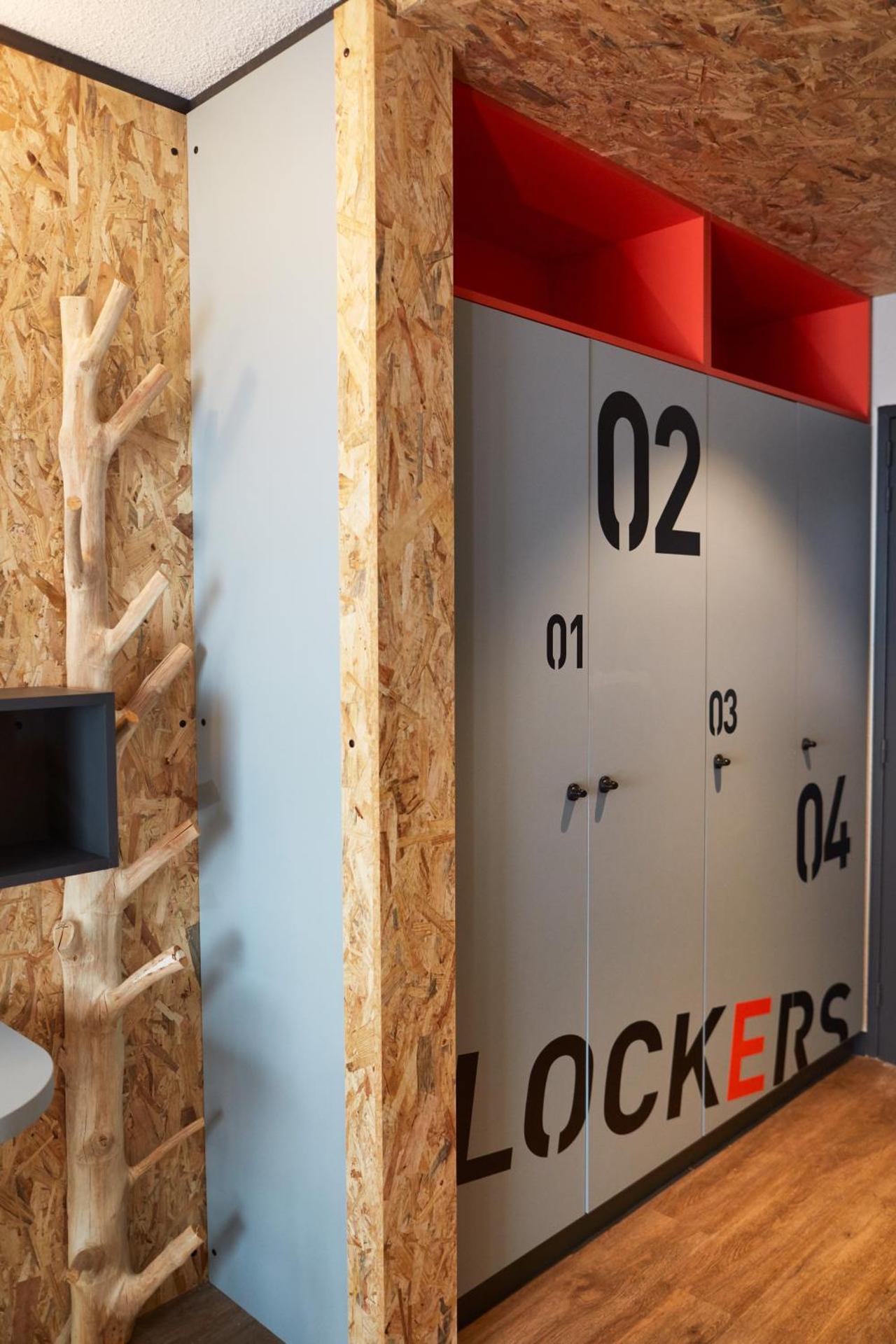 Exclusive Quadruple Room with Private Bathroom