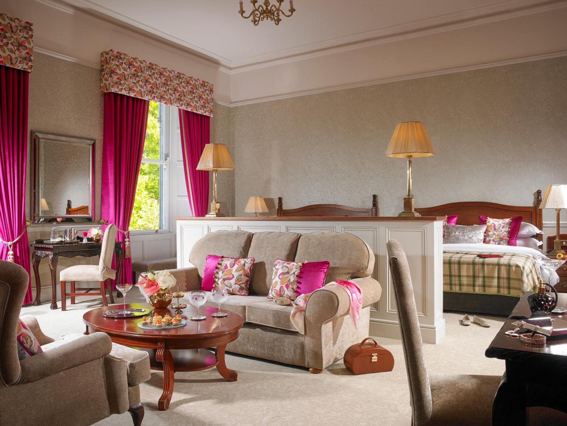 Photo of the whole room