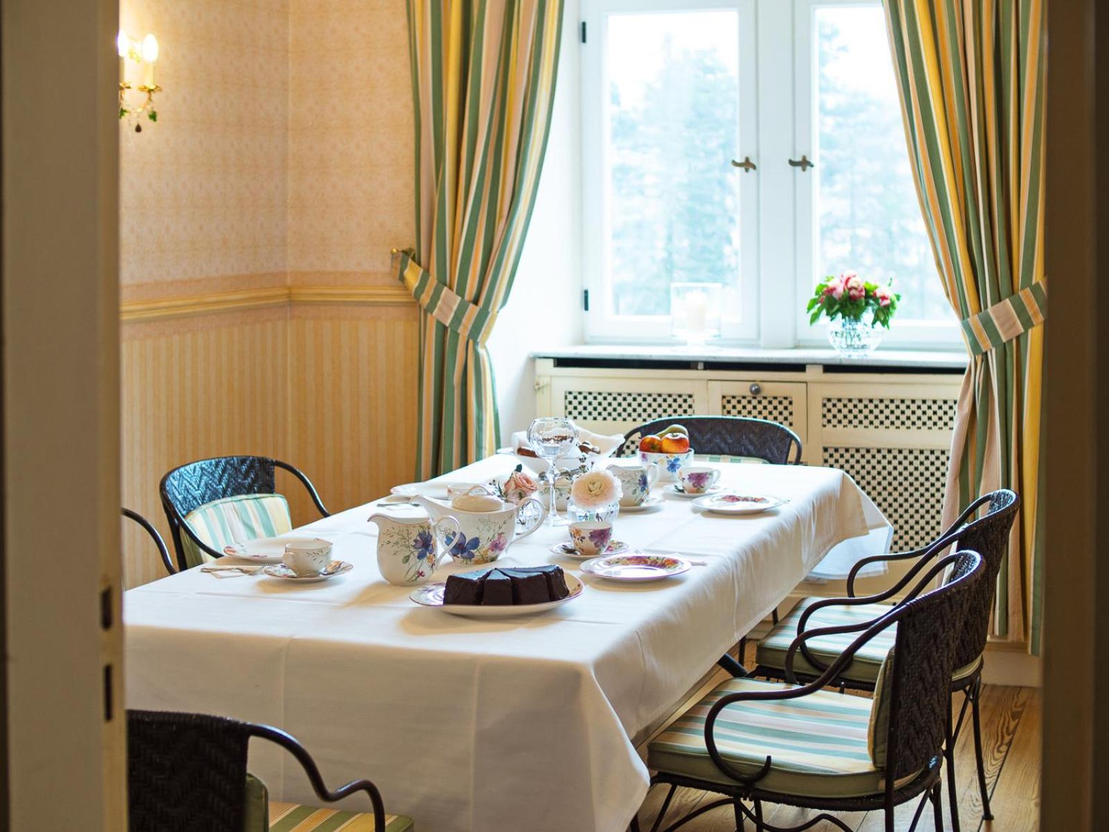 Banquet/Function facilities