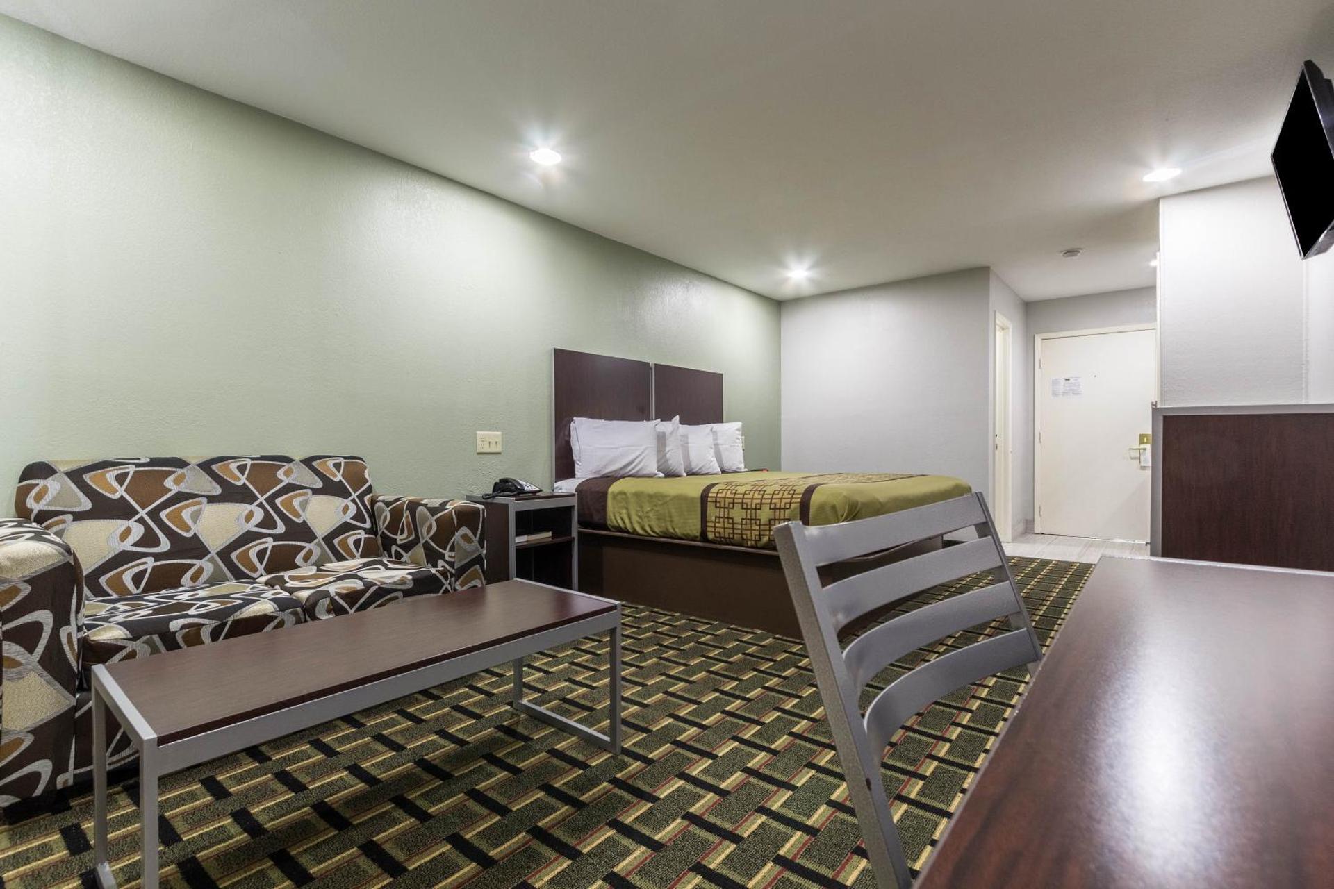 Scottish Inn and Suites Tomball