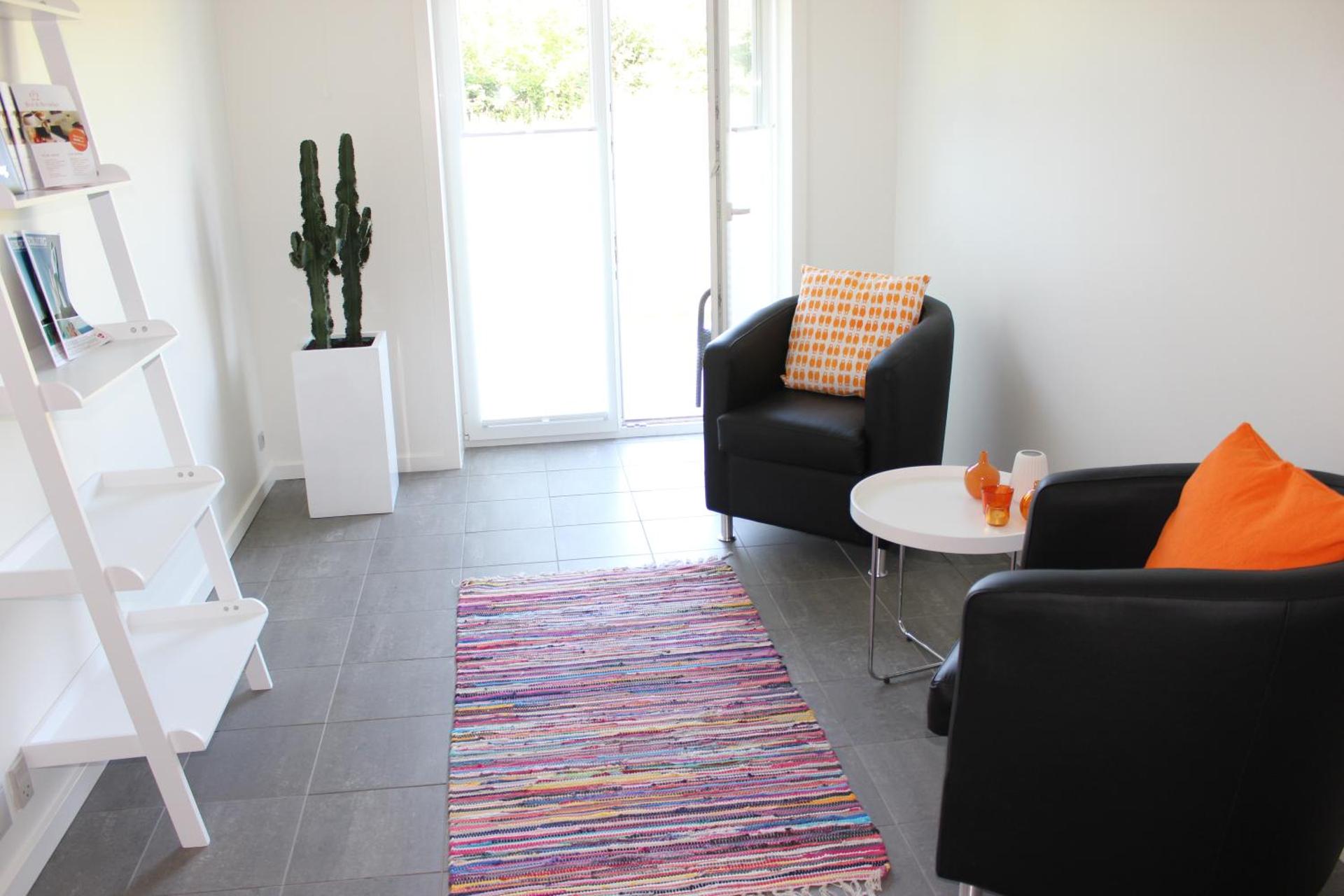 Communal lounge/ TV room