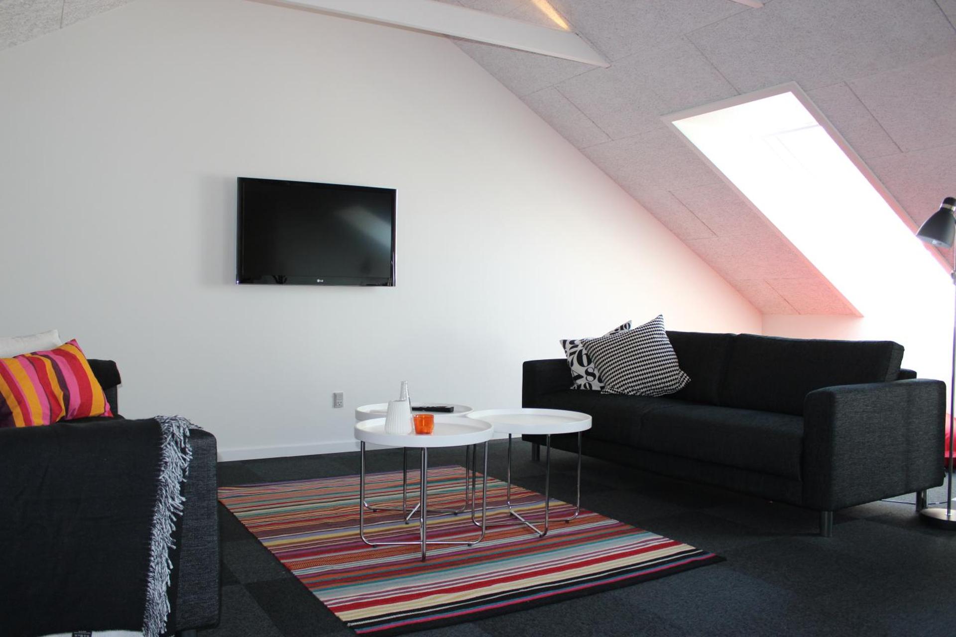 Communal lounge/ TV room