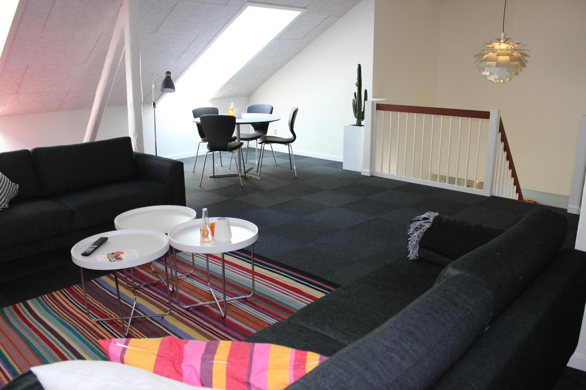 Communal lounge/ TV room