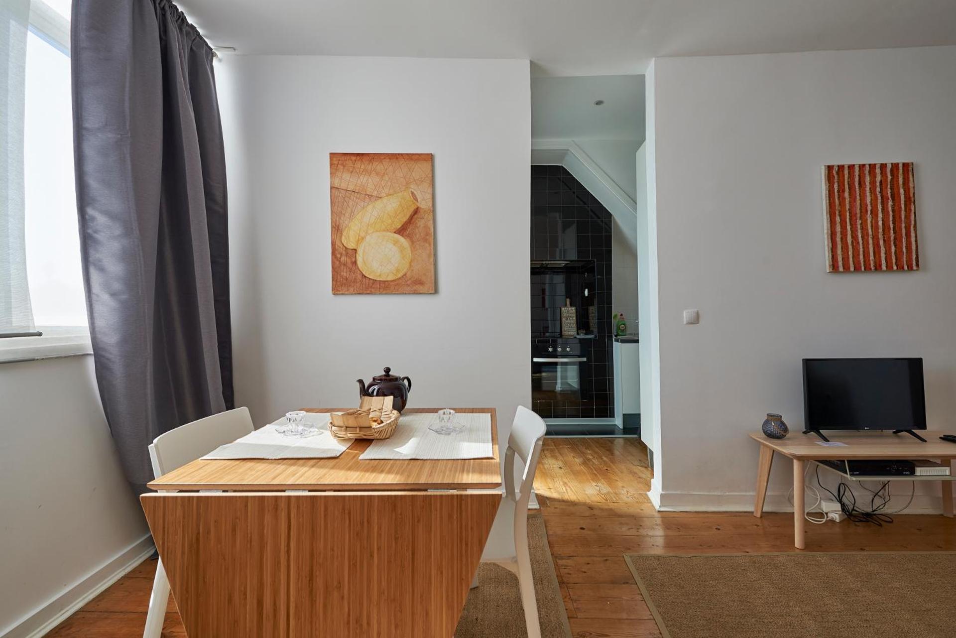 Communal lounge/ TV room