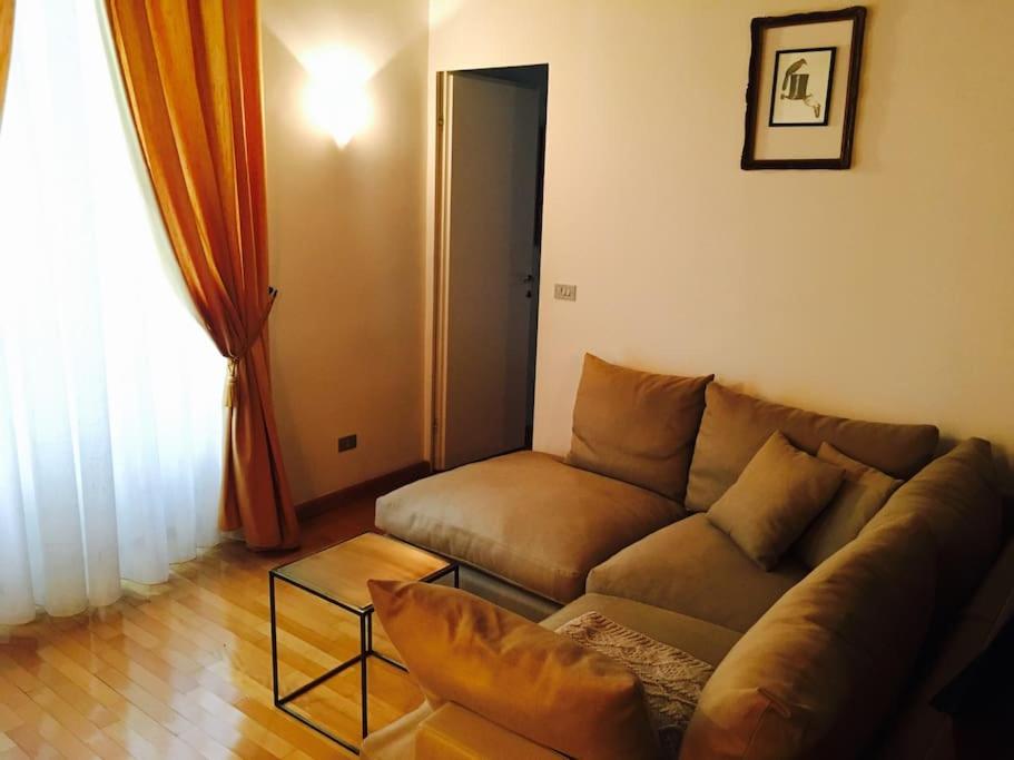 SUITE (bedroom & living room)